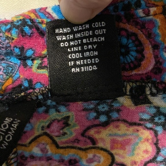 Women’s New Directions Bundle of two Multicolor Size 3x Paisley Asymmetric Tunic - Picture 6 of 13